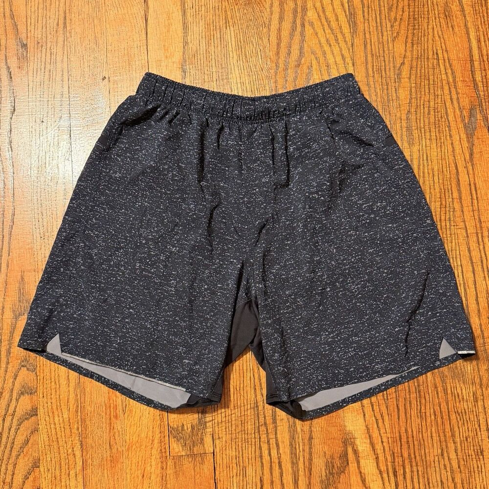 Lululemon Men’s Surge Athletic Shorts Sz Small Black/Gray 7” Linerless Running